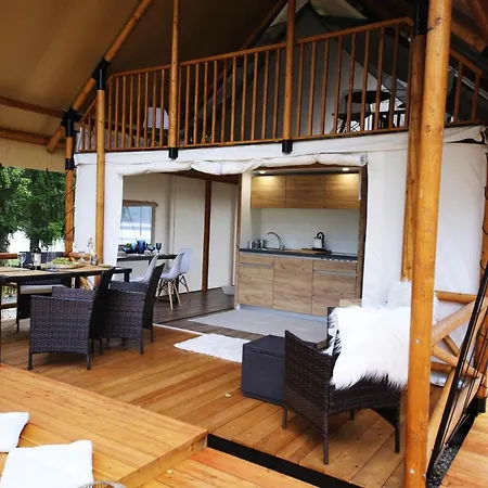 Luxury tent Marina & Glamping Nova Zivohost