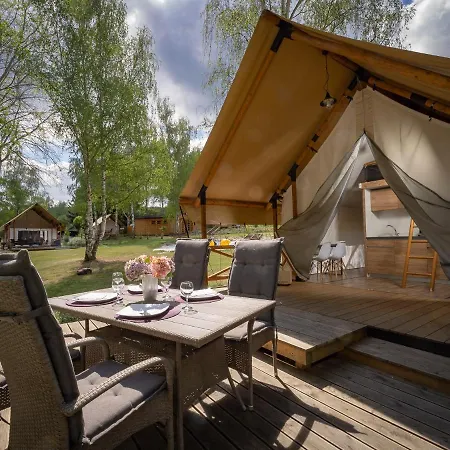 Marina & Glamping Nova Zivohost Lyxtält Křečovice